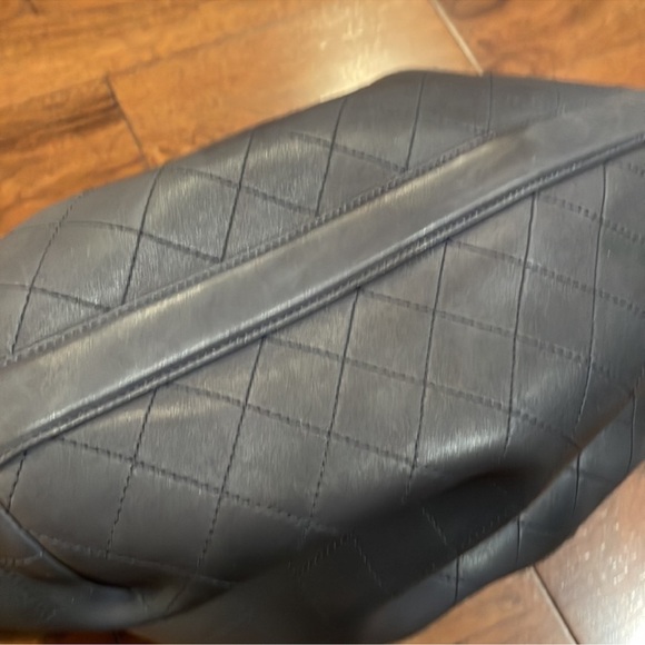 Chanel drawstring with the most beautiful hardware and wide strap - Picture 6 of 10